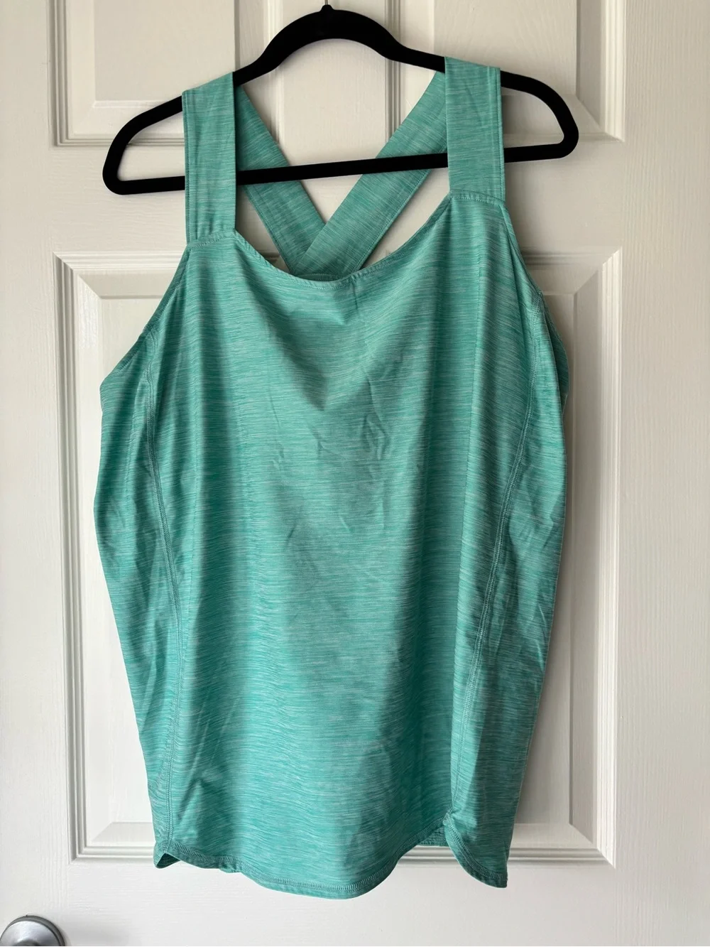 Duluth Trading Co Mint Green Cross-Back Tank with Built in Bra